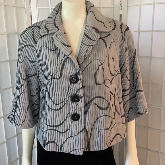 Pleated Gray Cropped Jacket Sz PS - Picture 1 of 5